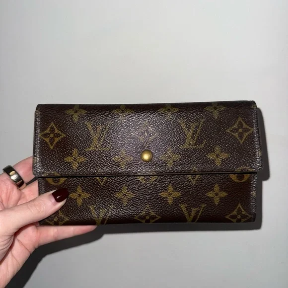 Louis Vuitton Monogram International Sarah Wallet Brown Canvas - Picture 2 of 11